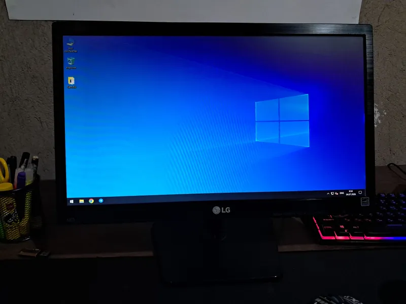 Продаётся монитор! LED-монитор LG 19 дюймов 2 Продаётся монитор! LED-монитор LG 19 дюймов 2