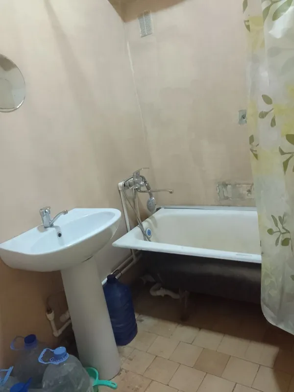 ijaraga uy uzoq muddatga 3 xona 6