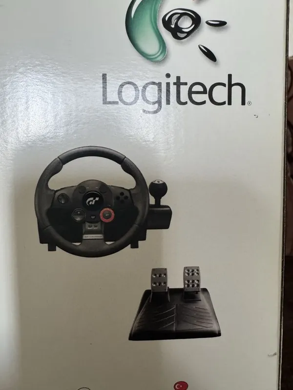 Игровой руль с педалями Logitech Driving Forse GT 4