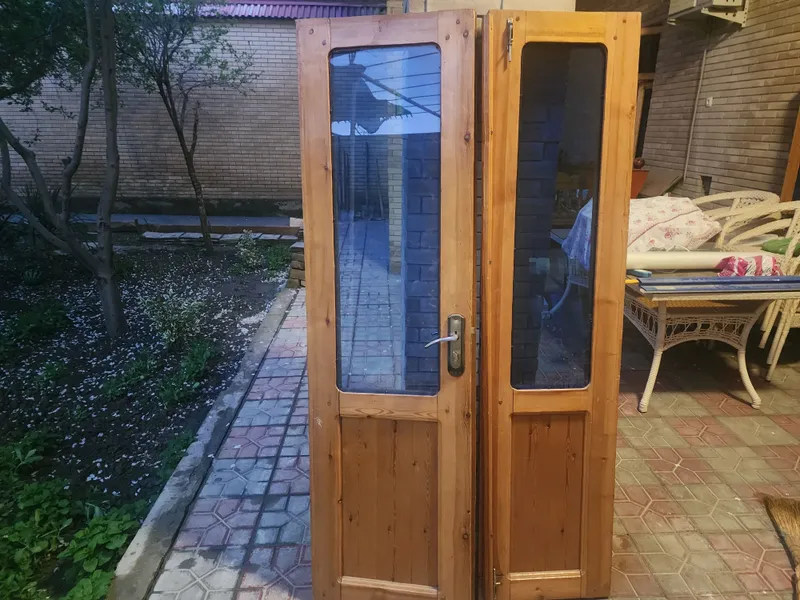 Продаётся дверь.