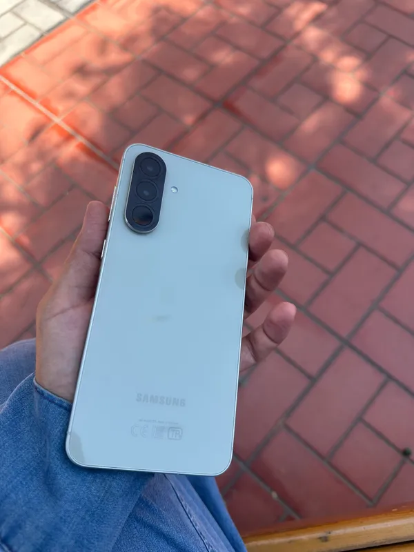 Samsung A56 — фото 1