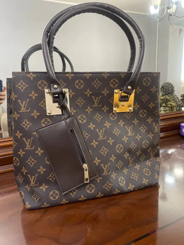 Модная Новая сумка Louise Vuitton 1 Модная Новая сумка Louise Vuitton 1