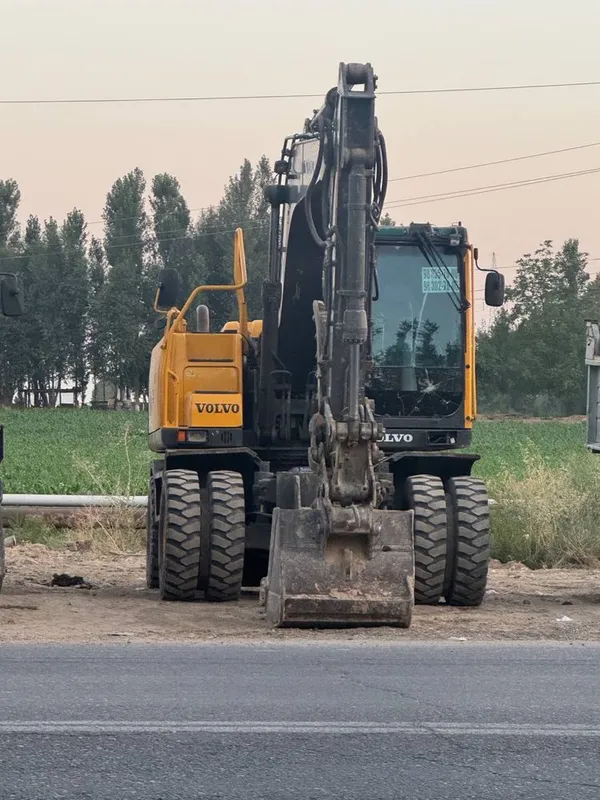 Ekskavator volvo 7 Ekskavator volvo 7