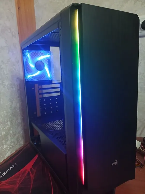 Aerocool кейс rgb 1