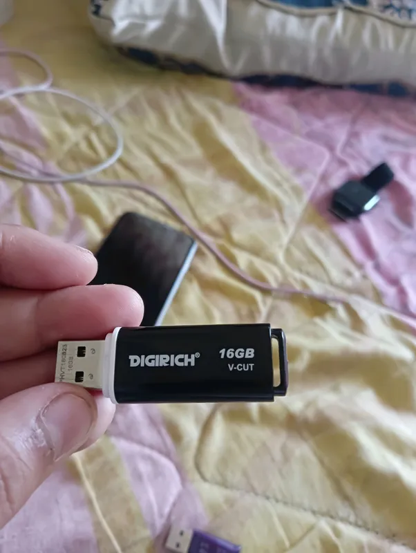 USB флешка 4