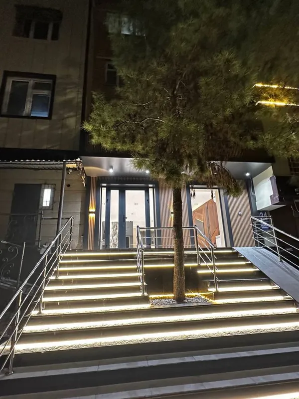 Продаётся Не Жилое Помещения Чиланзарский район Ор-р Райхон 6 квартал — фото 1 Продаётся Не Жилое Помещения Чиланзарский район Ор-р Райхон 6 квартал — фото 1