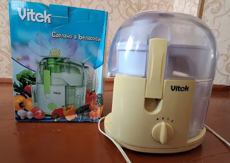 Соковыжималка "Vitek"