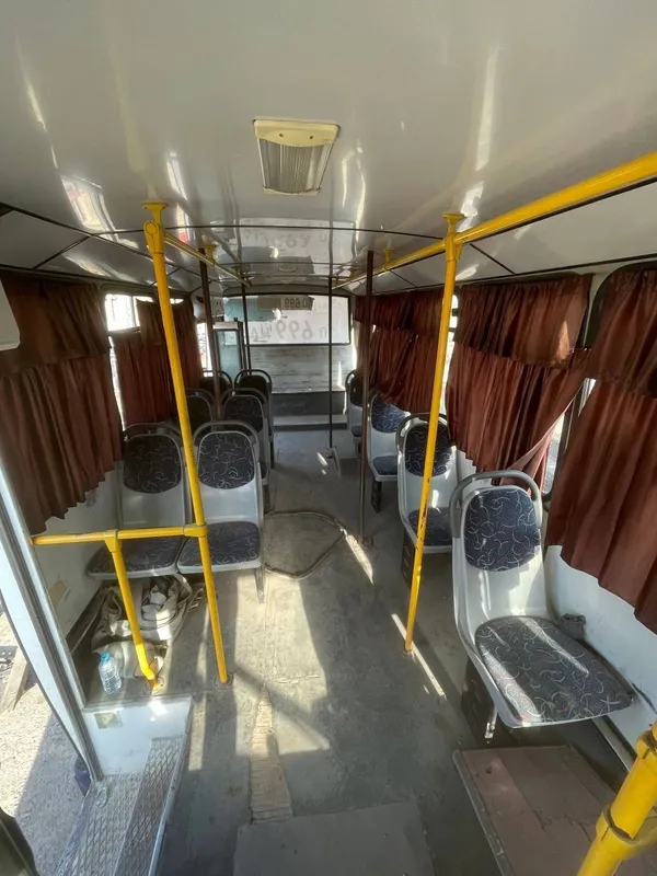 Isuzu avtobus nqr 4 Isuzu avtobus nqr 4