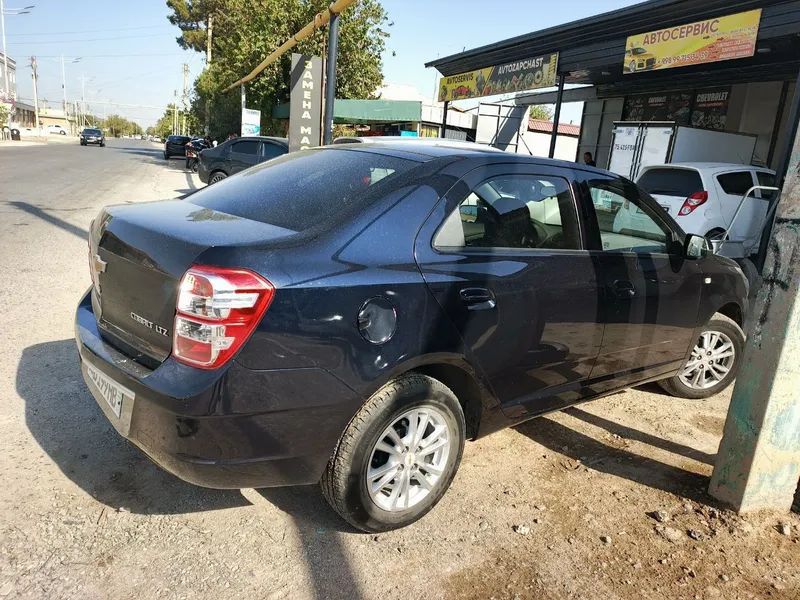 Chevrolet Cobalt — фото 1