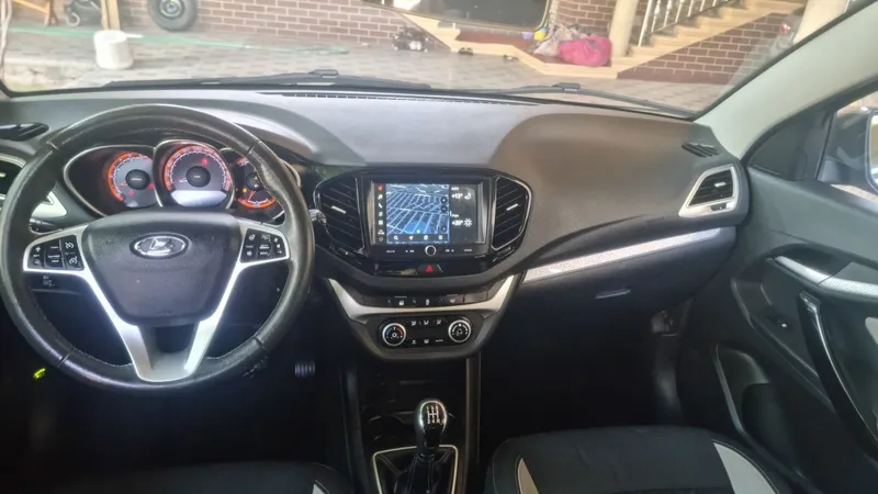 Lada vesta sw cross enjoy pro — фото 1
