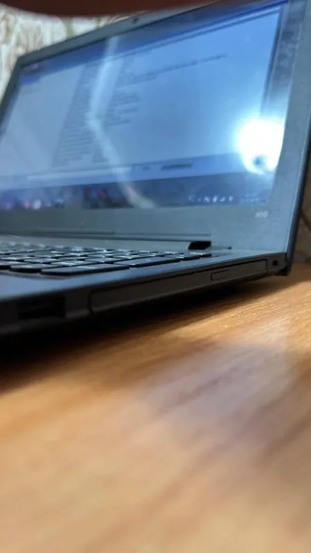 Изготовитель LENOVO LENOVO Модель 80M3 — фото 4