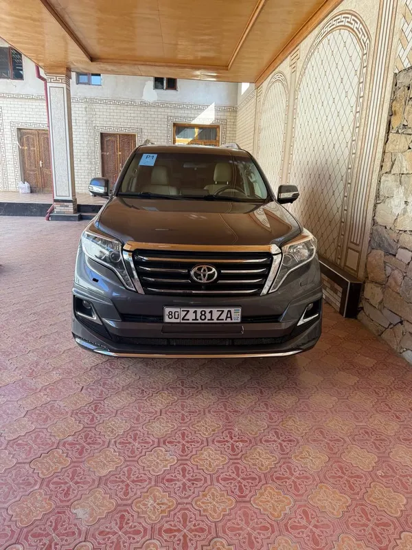 Tayota land cruiser Prado 150