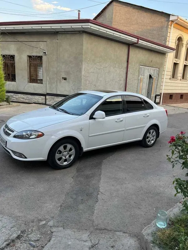 Продаётся Chevrolet Lacetti 1.6 AT 7 Продаётся Chevrolet Lacetti 1.6 AT 7