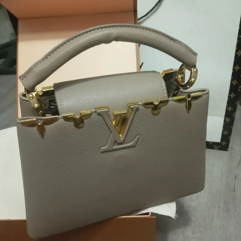 Louis Vuitton sumkasi 4