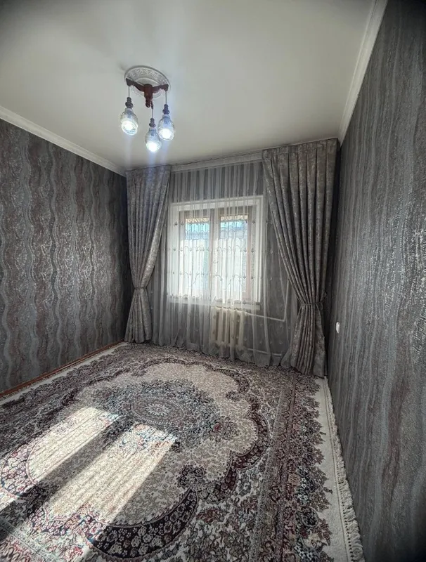 Продаётся 3-комнатная квартира 80 м², 4/5, Яккасарайский район 4 Продаётся 3-комнатная квартира 80 м², 4/5, Яккасарайский район 4
