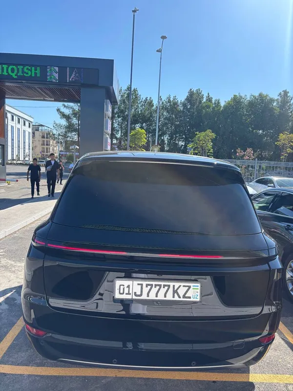 Автомобиль 5 Автомобиль 5