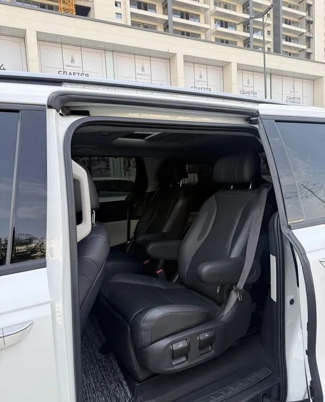 Kia carnival 2023 full 8 Kia carnival 2023 full 8