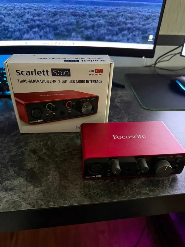 Focusrite Scarlett Solo 3rd gen 2-in,2-out аудиоинтерфейс