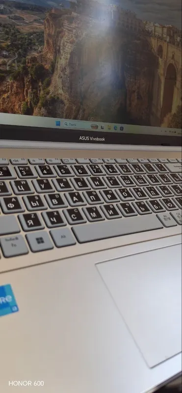 ASUS VivoBook noutbuki 3 ASUS VivoBook noutbuki 3
