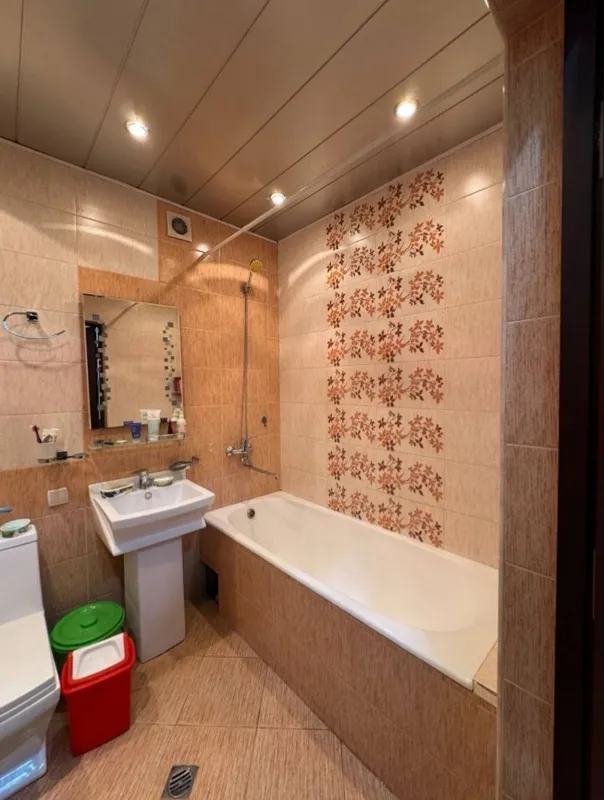 Продаётся 3-комнатная квартира 3/4, 81 м², Яккасарайский район 4 Продаётся 3-комнатная квартира 3/4, 81 м², Яккасарайский район 4