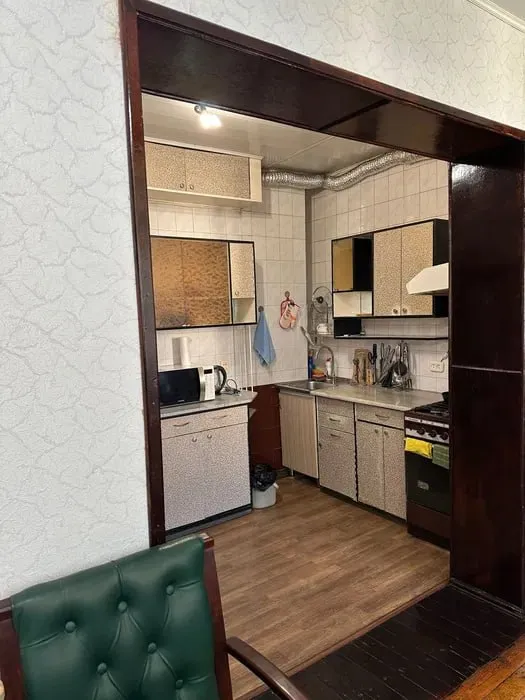 2-комнатная квартира, 65 м², 7/9 этаж (вторичка) — фото 2