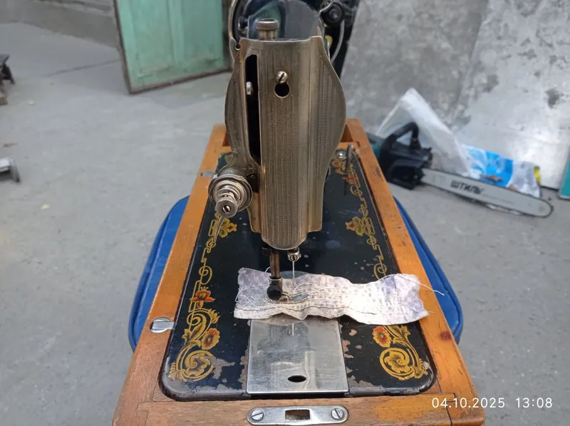 Продам швейные машинку