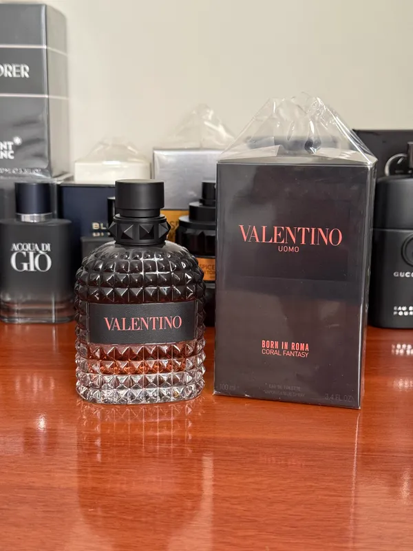 Valentino Born in Roma Coral Fantasy