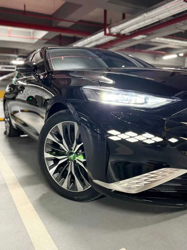 Kia K8 Signature 2023y 26 ming yurgan 3.5 АТ! Tozza moshina! Ideal! Kia K8 Signature 2023y 26 ming yurgan 3.5 АТ! Tozza moshina! Ideal!