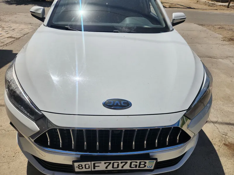 Jac j7 liftbek sotiladi 6 Jac j7 liftbek sotiladi 6