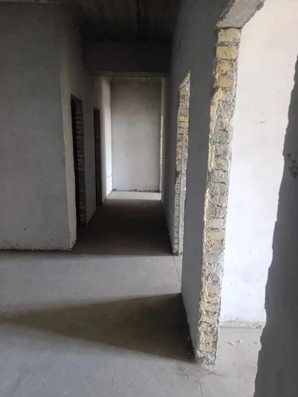 Продаётся квартира в райцентре, рядом с базаром 2