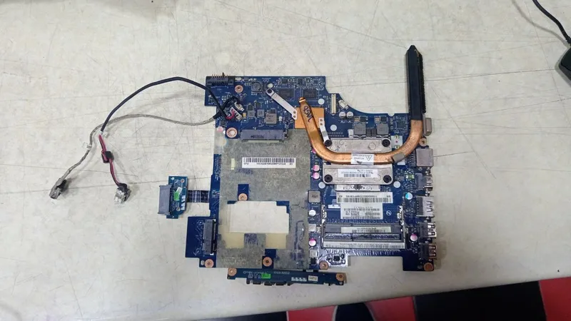 Lenovo G570 Материнская плата PIWG2 LA-6753P
