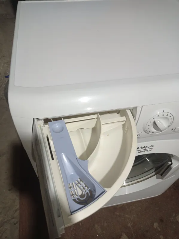 Стиральная машина Hotpoint Ariston 6 кг — фото 1