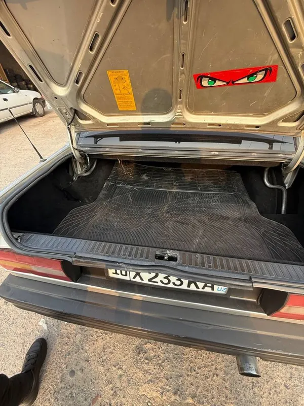 Volvo 740 GL 6