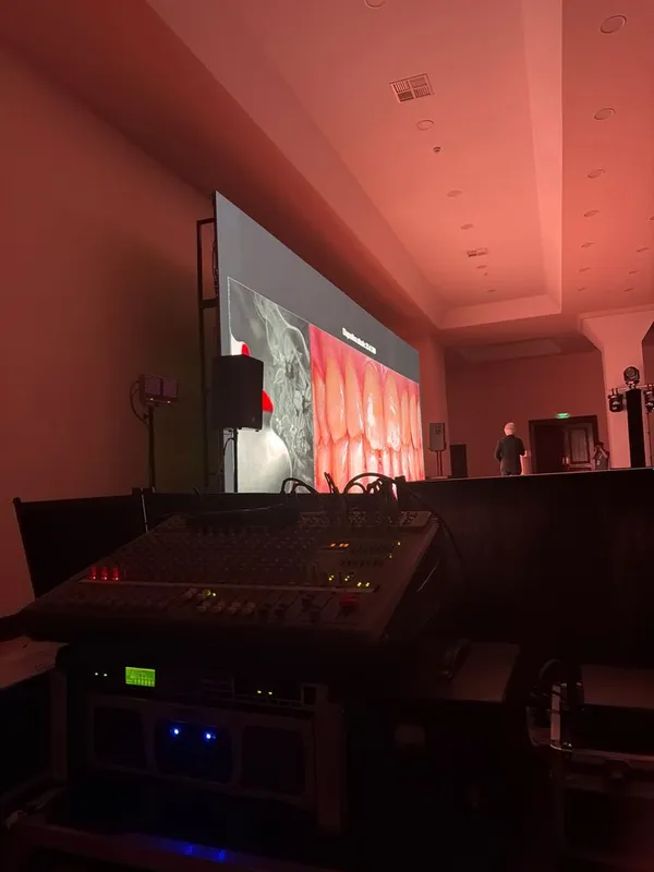 Arenda Led ekran, alyumin konstruksiya, podium, svetomuzika 6 Arenda Led ekran, alyumin konstruksiya, podium, svetomuzika 6