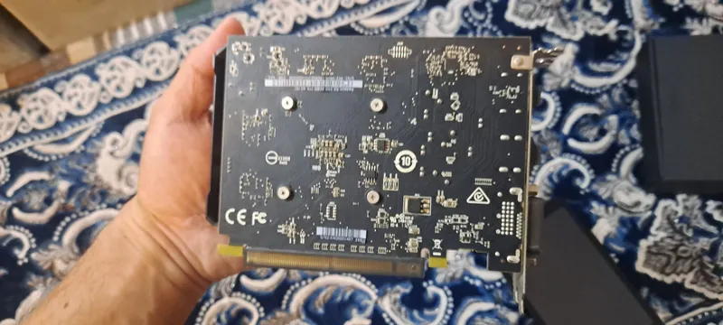 Видео карта RX550 4 гигабайт продаётся сотилади и бонусы. 2