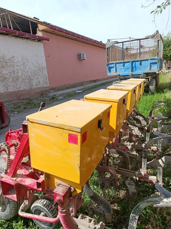 Traktor kultuvatori 2 Traktor kultuvatori 2