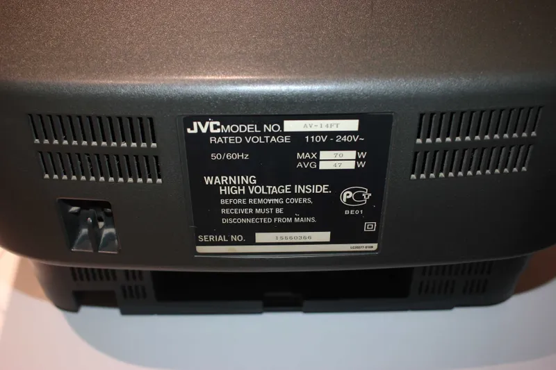 Продается ЭЛТ телевизор марки JVC AV-14FT 4 Продается ЭЛТ телевизор марки JVC AV-14FT 4