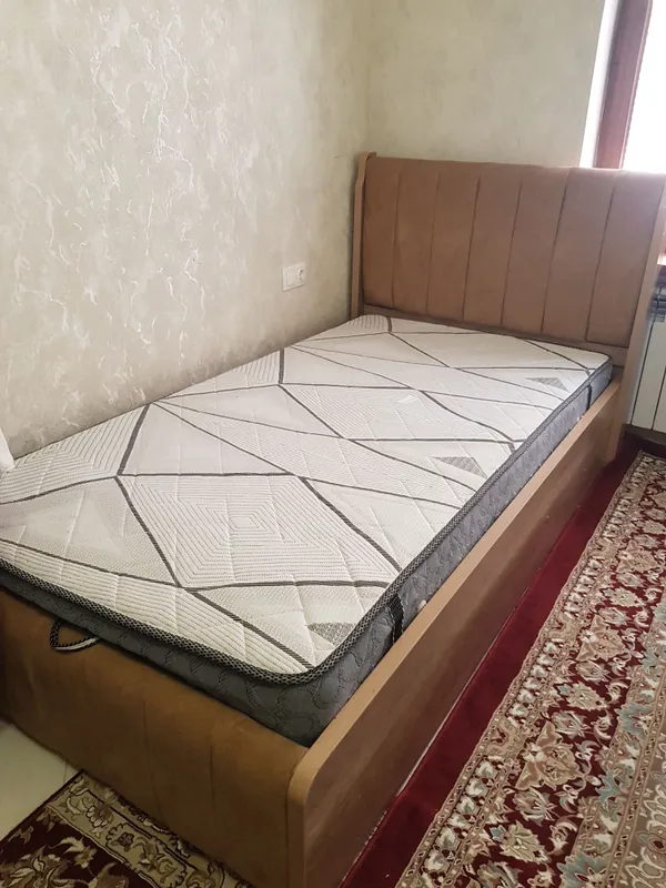 кроват (+бонус комод)