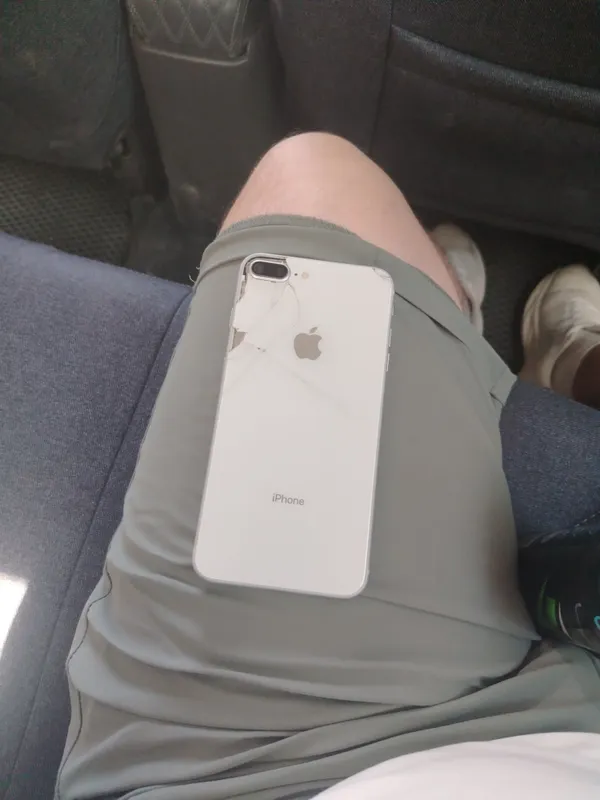 Продам срочно iphone 8plus 2 Продам срочно iphone 8plus 2