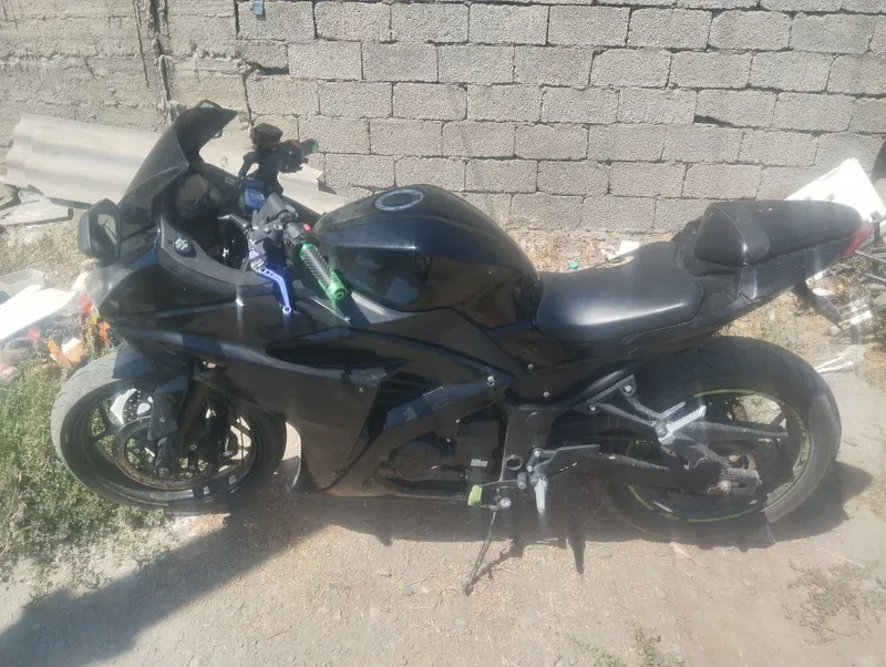 Motor 200 kub tezli 145 ga chiqadi oladiganlar tel qilsin ,