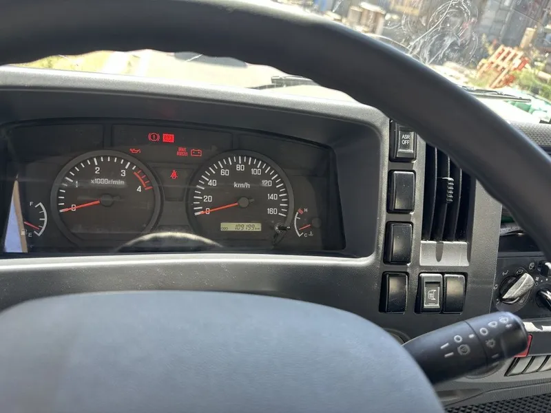 Isuzu NPR75L-K COMFORT sotiladi 7 Isuzu NPR75L-K COMFORT sotiladi 7