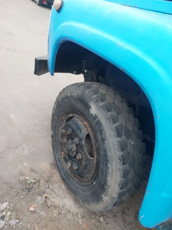 Zil 130 sotiladi zil bartavoy 6 Zil 130 sotiladi zil bartavoy 6