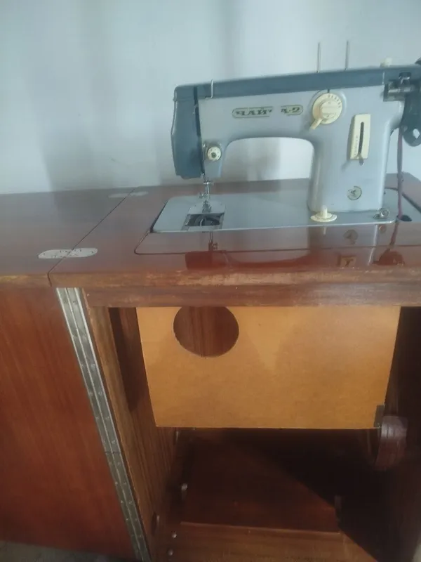Tikuv mashinasi sotiladi 1