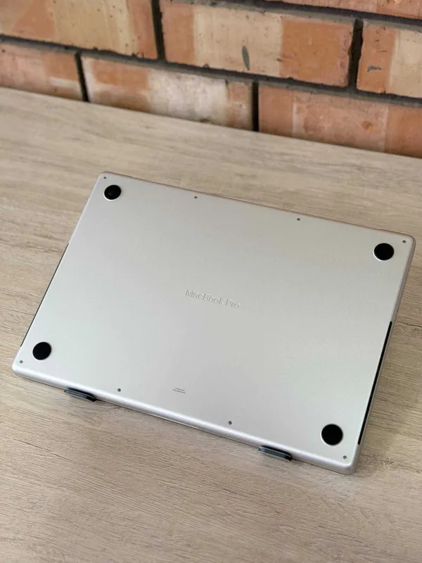 Macbook pro M4 pro (16inch) Silver — фото 5