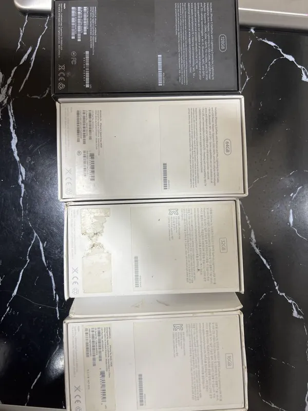 Каробка Iphone7 6 5