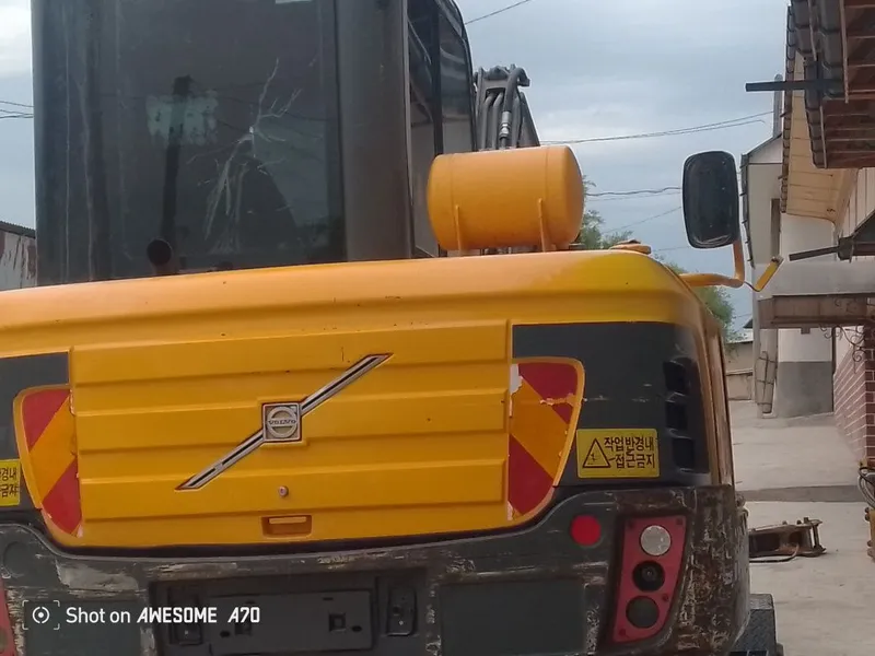 Ekskavator Samsung Volvo,60sotiladi 1 Ekskavator Samsung Volvo,60sotiladi 1