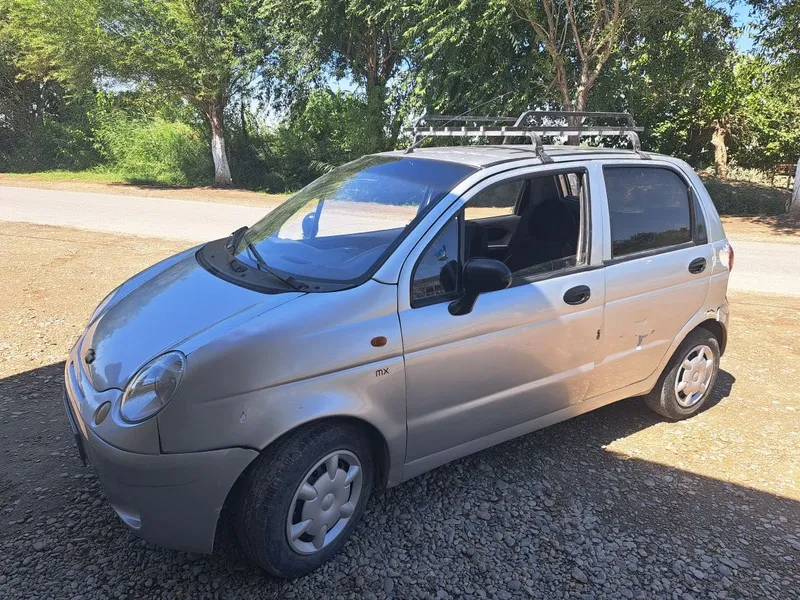 Matiz sotiladi narxini kelishtiramiz sastayanasi orta holatda yurub tu 8