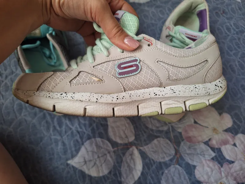 Кроссовки Skechers — фото 1