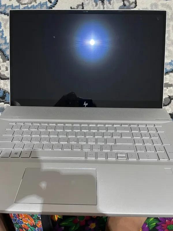 HP enwy 17 dyum i5 10th
