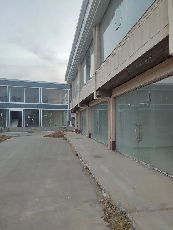 Срочно продам 2 этажный магазин Бухара сити в дол дороге. 6 Срочно продам 2 этажный магазин Бухара сити в дол дороге. 6